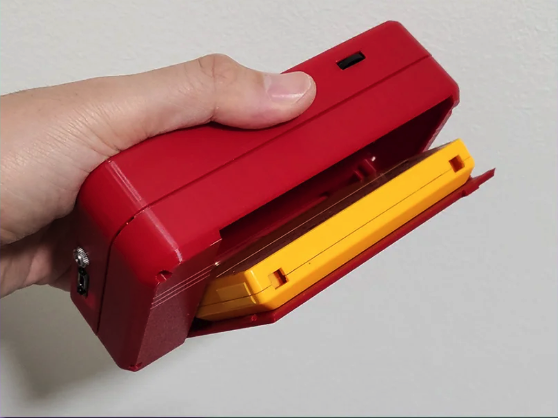 Famicom:Gameboy1 Modified Famicom/Gameboy handheld